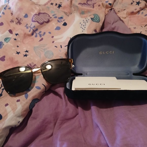 Men's Gucci Sunglasses - Picture 5 of 9